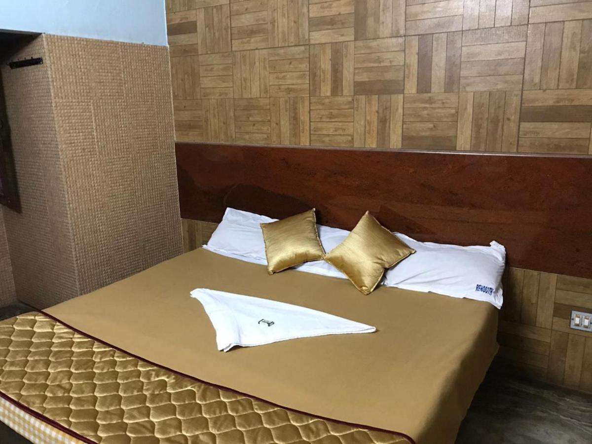 Hotel Rehoboth Kanyakumari Bagian luar foto